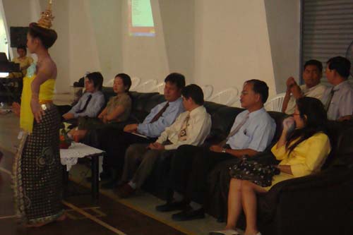 ปฐมนิเทศนิสิตระดับปริญญาตรี คณะศึกษาศาสตร์ ปี 2551 ภาพที่ 26