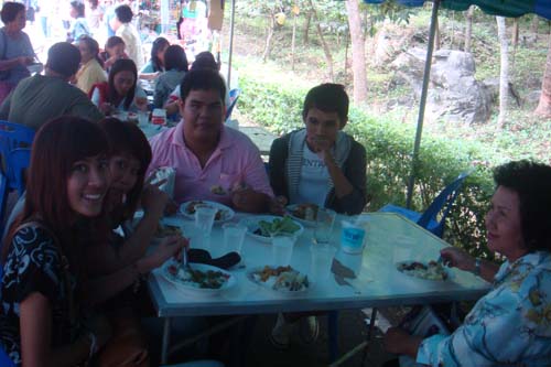 กิจกรรมทำนุบำรุงศิลปวัฒนธรรมและบำเพ็ญประโยชน์ ณ วัด ภาพที่ 5