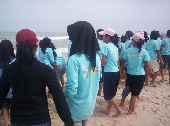โครงการอนุรักษ์และบำเพ็ญประโยชน์ชายหาด ภาพที่ 83