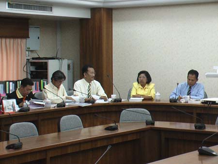 ประชุมจัดทำรายงานการประเมินตนเอง คณะศึกษาศาสตร์ ปี 2551 ภาพที่ 2