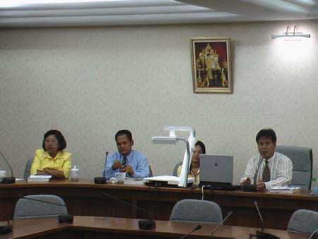 ประชุมจัดทำรายงานการประเมินตนเอง คณะศึกษาศาสตร์ ปี 2551 ภาพที่ 3