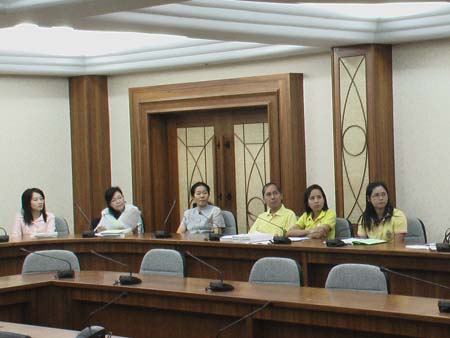 ประชุมจัดทำรายงานการประเมินตนเอง คณะศึกษาศาสตร์ ปี 2551 ภาพที่ 8