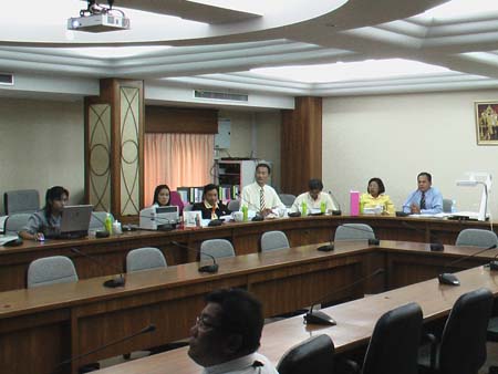 ประชุมจัดทำรายงานการประเมินตนเอง คณะศึกษาศาสตร์ ปี 2551 ภาพที่ 29