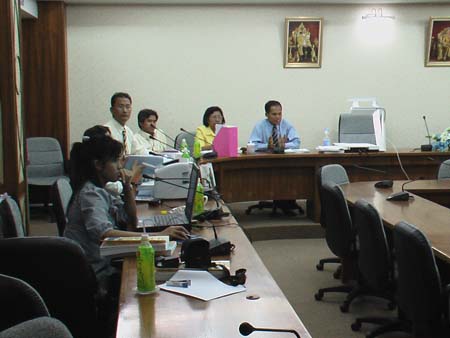ประชุมจัดทำรายงานการประเมินตนเอง คณะศึกษาศาสตร์ ปี 2551 ภาพที่ 35