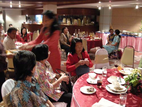 งานอำลาและแสดงมุทิตาจิตบุคลากร คณะศึกษาศาสตร์ ปี 2551 ภาพที่ 60