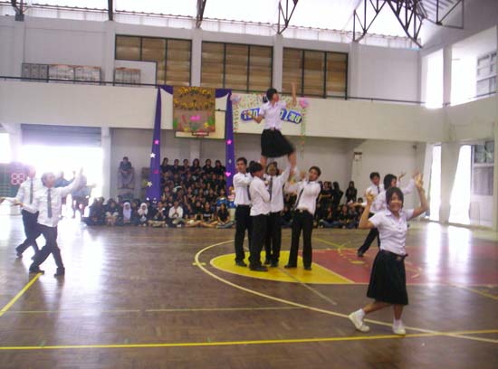 กิจกรรมกีฬาสีและประกวดกองเชียร์ คณะศึกษาศาสตร์ ภาพที่ 35