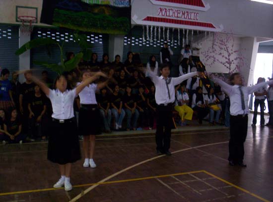 กิจกรรมกีฬาสีและประกวดกองเชียร์ คณะศึกษาศาสตร์ ภาพที่ 41
