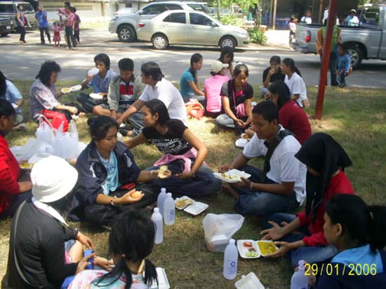 โครงการ Young Creative บำเพ็ญประโยชน์และอนุรักษ์ชายหาด ภาพที่ 11