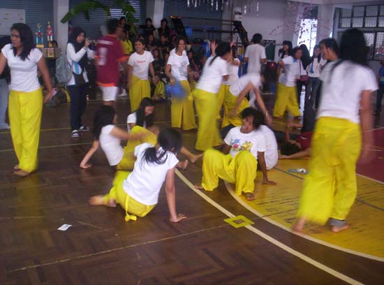 กิจกรรมกีฬาสีและประกวดกองเชียร์ คณะศึกษาศาสตร์ ภาพที่ 63