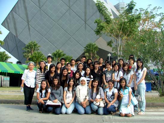 กิจกรรมอบรมและศึกษาดูงานนักศึกษาหลักสูตรครู 5 ปี ภาพที่ 75