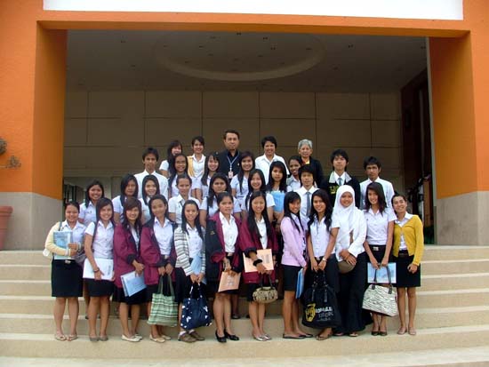 กิจกรรมอบรมและศึกษาดูงานนักศึกษาหลักสูตรครู 5 ปี ภาพที่ 129