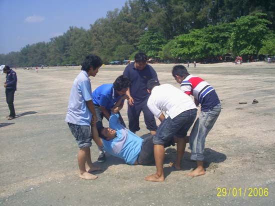โครงการ Young Creative บำเพ็ญประโยชน์และอนุรักษ์ชายหาด ภาพที่ 23