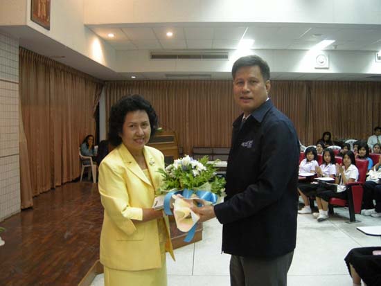งานแสดงมุทิตาจิตผู้เกษียณอายุราชการ คณะศึกษาศาสตร์ ปี 2552 ภาพที่ 9