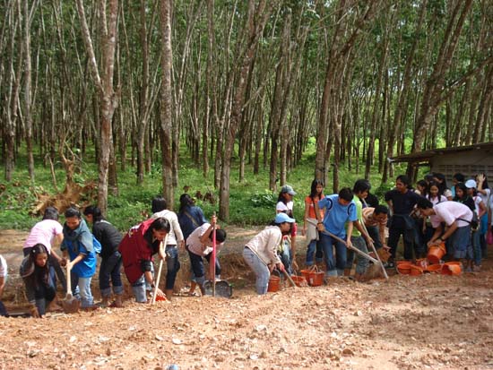 โครงการสัมมนาการถ่ายทอดภูมิปัญญาและสร้างความสัมพันธ์กับชุมชน ภาพที่ 12