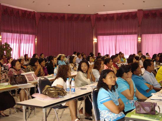 การอบรมการบูรณาการสาระการเรียนรู้ท้องถิ่นสู่หลักสูตรสถานศึกษา (ชุดที่ 2) ภาพที่ 14