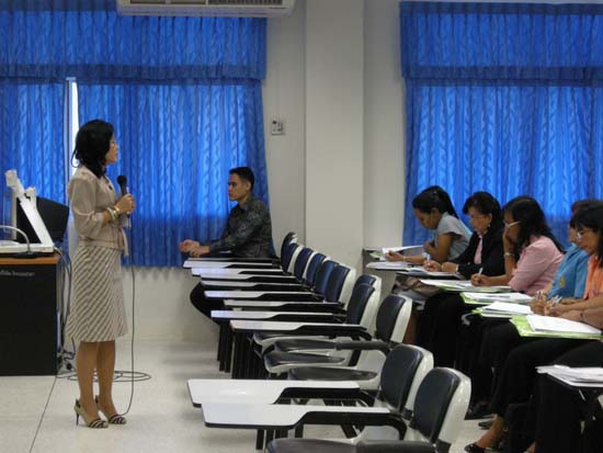 การอบรมการบูรณาการสาระการเรียนรู้ท้องถิ่นสู่หลักสูตรสถานศึกษา (ชุดที่ 2) ภาพที่ 32