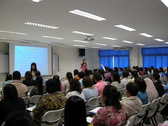 การอบรมการบูรณาการสาระการเรียนรู้ท้องถิ่นสู่หลักสูตรสถานศึกษา (ชุดที่ 2) ภาพที่ 37