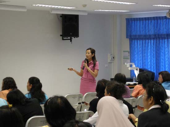 การอบรมการบูรณาการสาระการเรียนรู้ท้องถิ่นสู่หลักสูตรสถานศึกษา (ชุดที่ 2) ภาพที่ 39