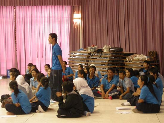 ปฐมนิเทศและพัฒนานิสิต คณะศึกษาศาสตร์ ปี 2553 ภาพที่ 102
