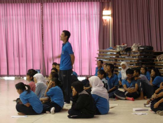 ปฐมนิเทศและพัฒนานิสิต คณะศึกษาศาสตร์ ปี 2553 ภาพที่ 104