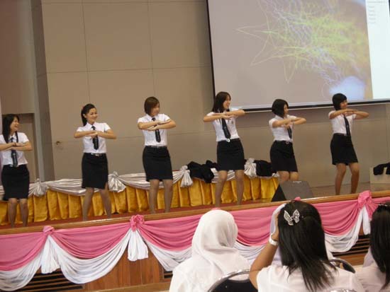ปฐมนิเทศและพัฒนานิสิต คณะศึกษาศาสตร์ ปี 2553 ภาพที่ 200