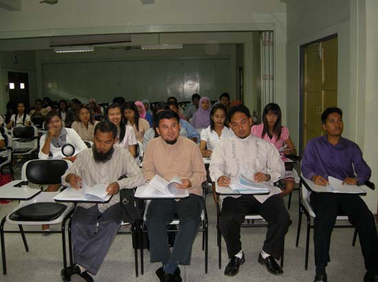 ปฐมนิเทศนิสิตระดับบัณฑิตศึกษา ปีการศึกษา 2553 ภาพที่ 4