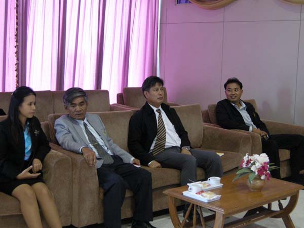 ประชุมหลักสูตรครู 5 ปี คณะศึกษาศาสตร์ ปี 2553 ภาพที่ 8