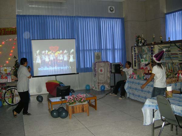 งานเลี้ยงสวัสดีปีใหม่ คณะศึกษาศาสตร์ ปี 2553 ภาพที่ 13