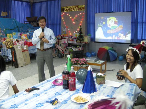 งานเลี้ยงสวัสดีปีใหม่ คณะศึกษาศาสตร์ ปี 2553 ภาพที่ 23