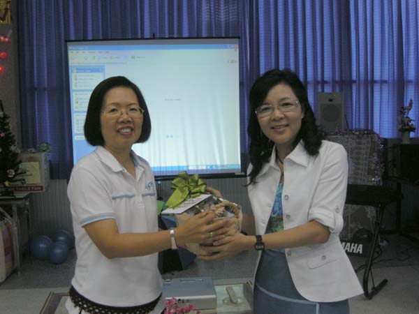 งานเลี้ยงสวัสดีปีใหม่ คณะศึกษาศาสตร์ ปี 2553 ภาพที่ 38