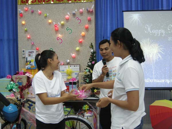 งานเลี้ยงสวัสดีปีใหม่ คณะศึกษาศาสตร์ ปี 2553 ภาพที่ 54