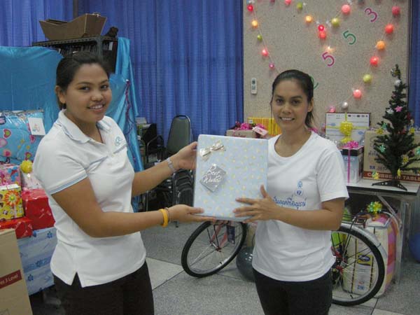 งานเลี้ยงสวัสดีปีใหม่ คณะศึกษาศาสตร์ ปี 2553 ภาพที่ 69
