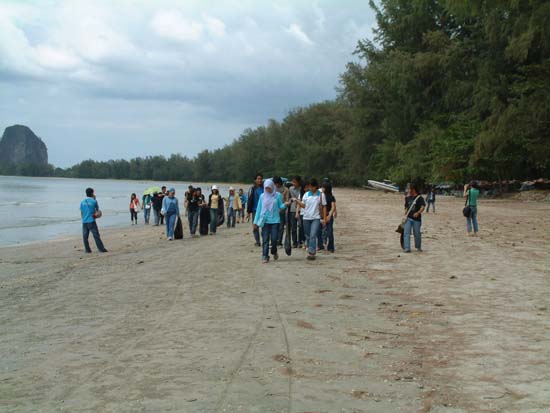 โครงการพัฒนากลุ่มผู้นำกิจกรรม ณ จังหวัดตรัง ภาพที่ 27
