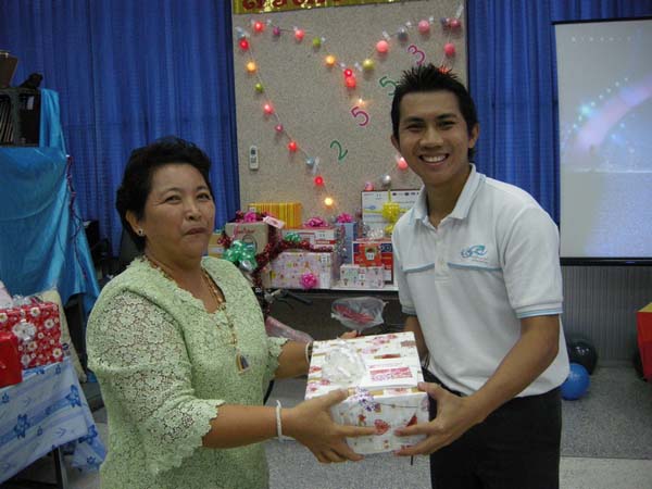 งานเลี้ยงสวัสดีปีใหม่ คณะศึกษาศาสตร์ ปี 2553 ภาพที่ 84