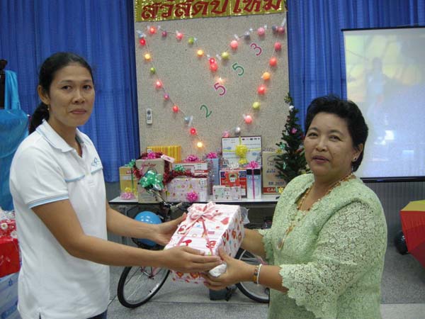 งานเลี้ยงสวัสดีปีใหม่ คณะศึกษาศาสตร์ ปี 2553 ภาพที่ 85