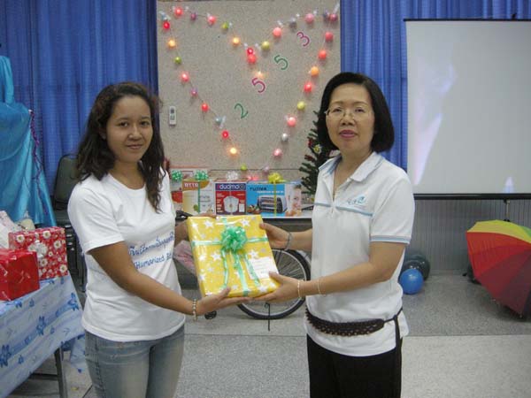 งานเลี้ยงสวัสดีปีใหม่ คณะศึกษาศาสตร์ ปี 2553 ภาพที่ 125