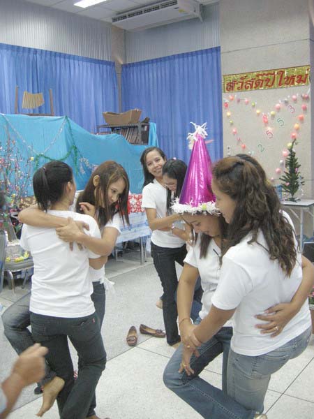 งานเลี้ยงสวัสดีปีใหม่ คณะศึกษาศาสตร์ ปี 2553 ภาพที่ 129
