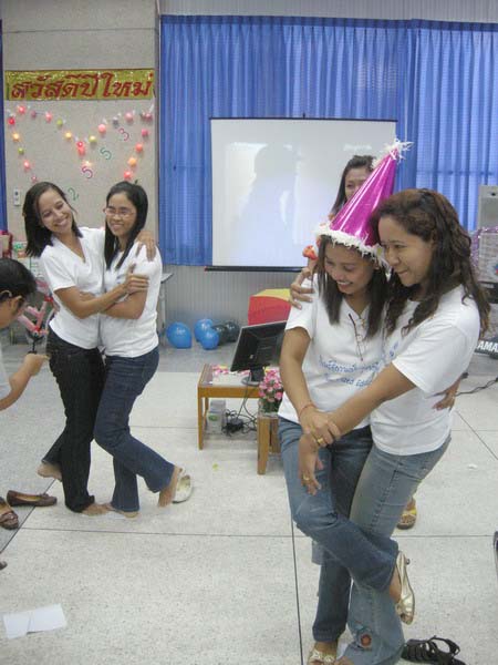 งานเลี้ยงสวัสดีปีใหม่ คณะศึกษาศาสตร์ ปี 2553 ภาพที่ 135