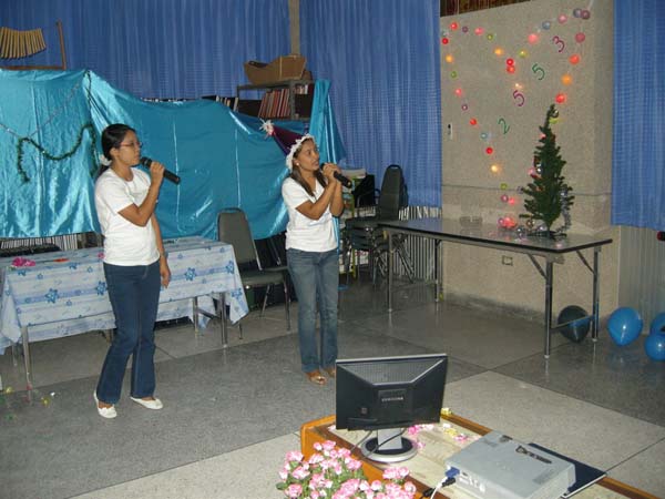 งานเลี้ยงสวัสดีปีใหม่ คณะศึกษาศาสตร์ ปี 2553 ภาพที่ 166