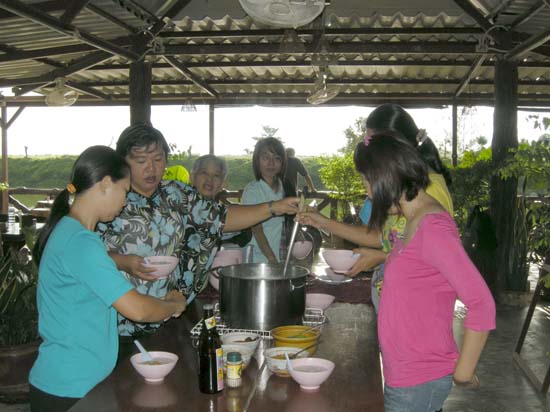 สัมมนาบุคลากรสำนักงานเลขานุการคณะศึกษาศาสตร์ ปี 2553 ภาพที่ 72
