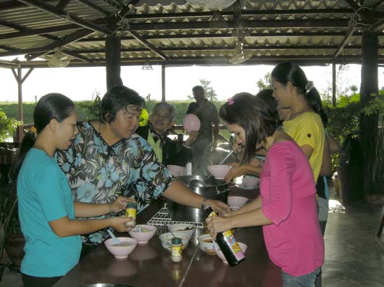 สัมมนาบุคลากรสำนักงานเลขานุการคณะศึกษาศาสตร์ ปี 2553 ภาพที่ 73