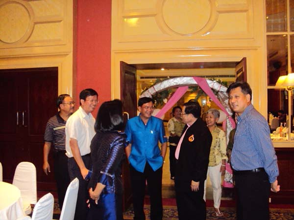 งานแสดงมุทิตาจิตผู้เกษียณอายุราชการ คณะศึกษาศาสตร์ ปี 2553 ภาพที่ 8
