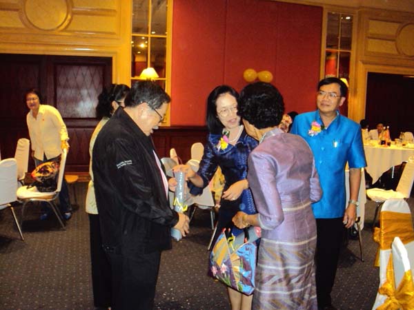 งานแสดงมุทิตาจิตผู้เกษียณอายุราชการ คณะศึกษาศาสตร์ ปี 2553 ภาพที่ 85
