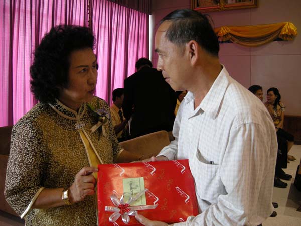 งานแสดงมุทิตาจิตผู้เกษียณอายุราชการ คณะศึกษาศาสตร์ ปี 2553 ภาพที่ 103