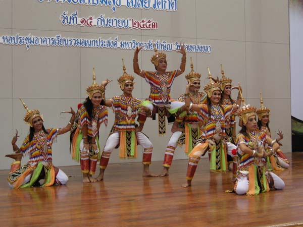 งานแสดงมุทิตาจิตผู้เกษียณอายุราชการ คณะศึกษาศาสตร์ ปี 2553 ภาพที่ 162