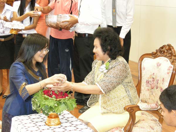 งานแสดงมุทิตาจิตผู้เกษียณอายุราชการ คณะศึกษาศาสตร์ ปี 2553 ภาพที่ 230