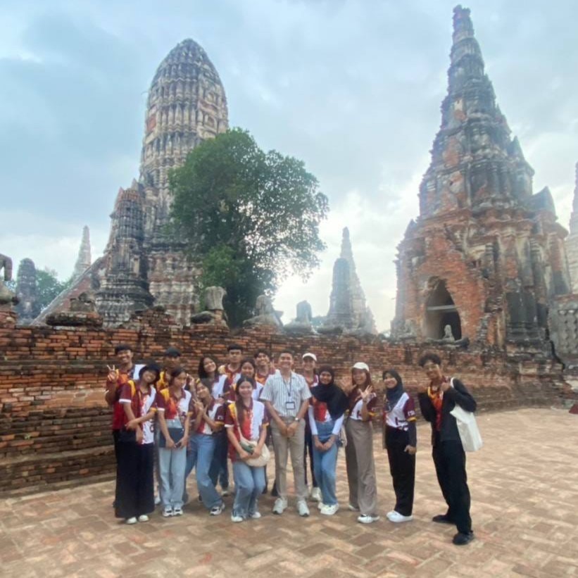 โครงการทัศนางานศิลป์ สู่กระบวนการเรียนรู้ทางศิลปะ สำหรับนิสิตชั้นปีที่ ๓