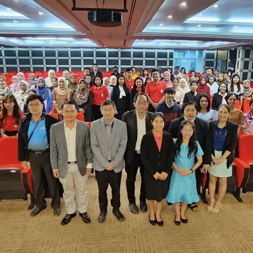 โครงการ​สร้างเสริมสมรรถนะ​วิชาชีพครู (ป.บัณฑิต)