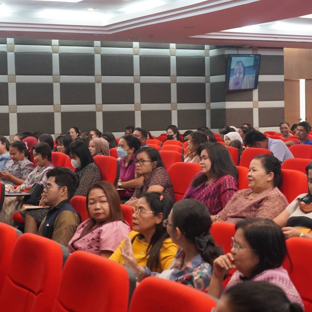 โครงการสัมมนาผู้บริหาร ครูพี่เลี้ยง และผู้ประสานงานโรงเรียนเครือข่ายฝึกปฏิบัติการสอนในสถานศึกษา