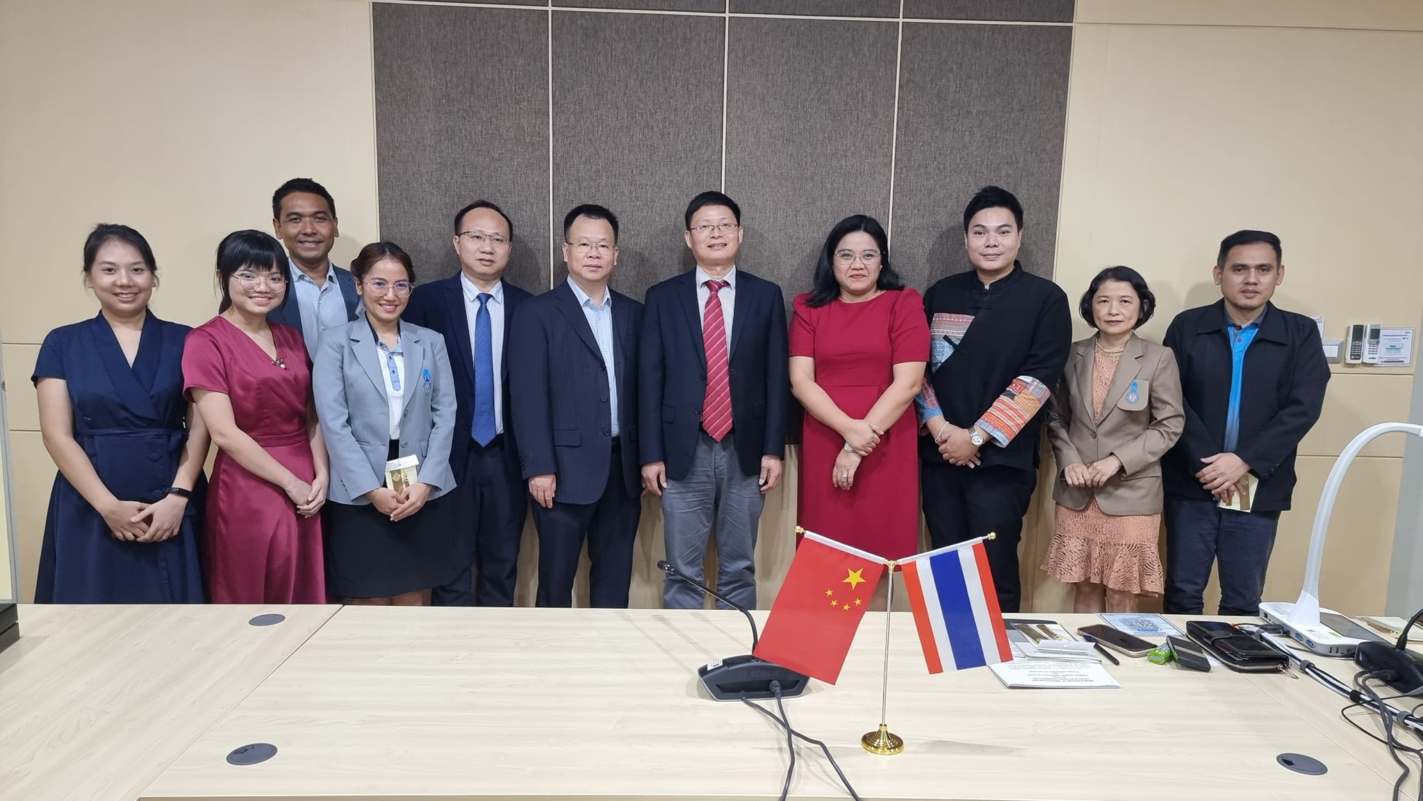 ผู้บริหาร​คณะศึกษา​ศาสตร์ เข้าร่วมการเจรจาความร่วมมือ กับคณะผู้บริหาร​จาก​  Nanning Normal University ประเทศ​สาธารณรัฐประชาชนจีน​...